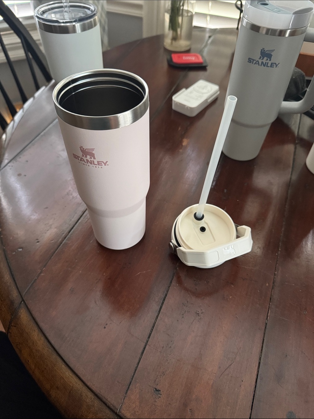 Stanley light pink Travel Tumbler with Carry Handle - Picture 4 of 4